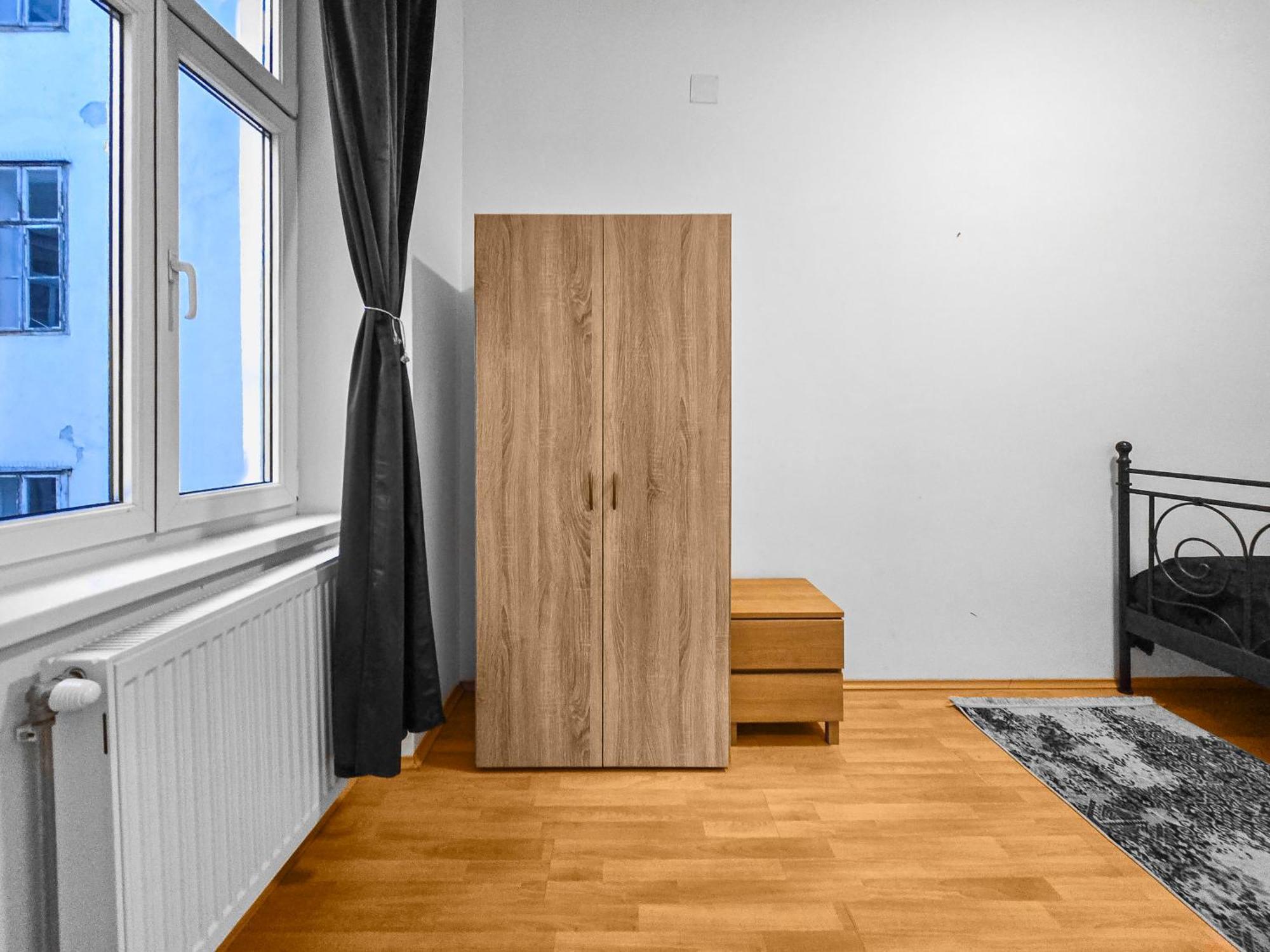 וינה Modern Three-Bedroom, Triple King Beds מראה חיצוני תמונה